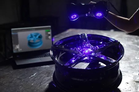 Masters complex and difficult surfaces Easy 3D Scanners